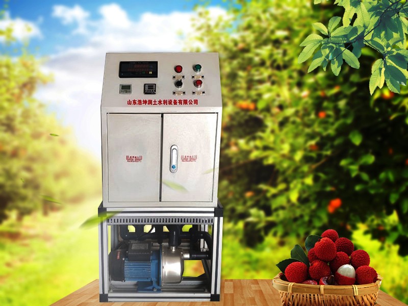 果園花卉水肥一（yī）體機施肥機.jpg